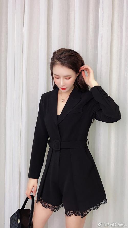 清凉一夏 白秋洁服饰连体短裤，时尚与舒适的完美选择