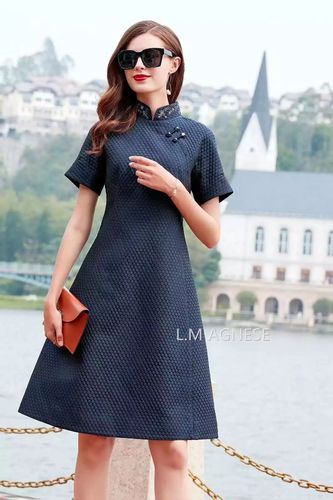 时尚款中国风服饰